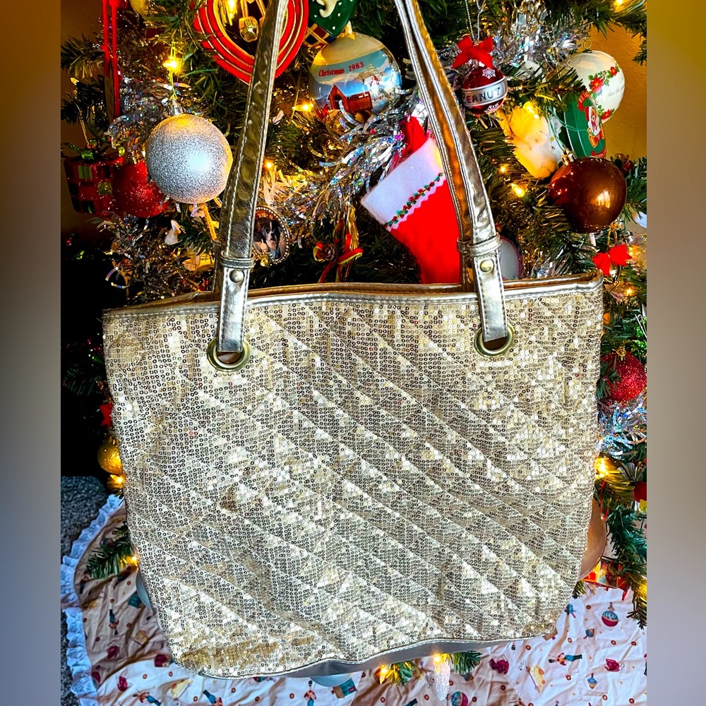 CHARMING CHARLIE Sparkly Shoulder Bag